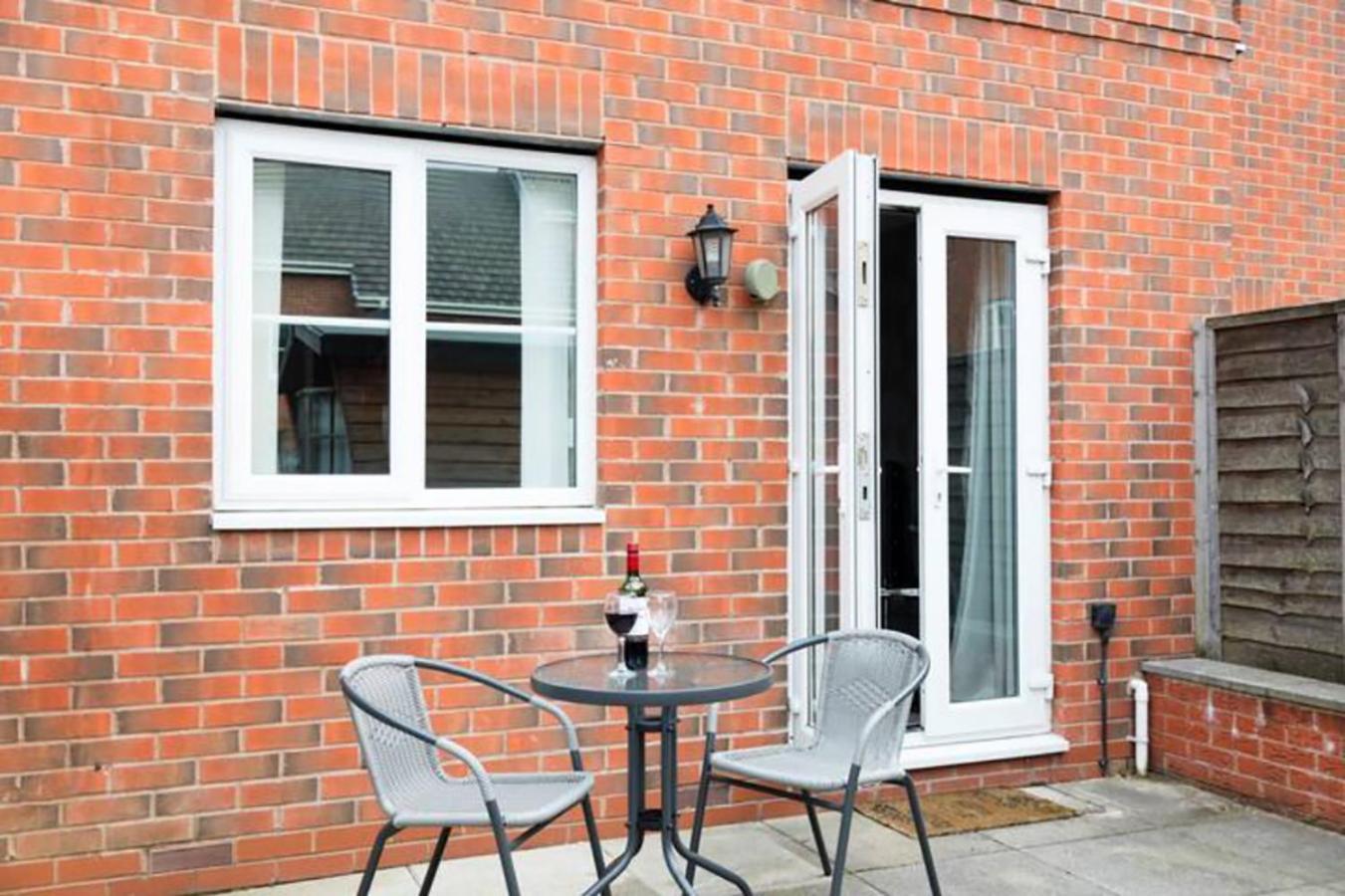 Walsall Group Accommodation Eksteriør bilde
