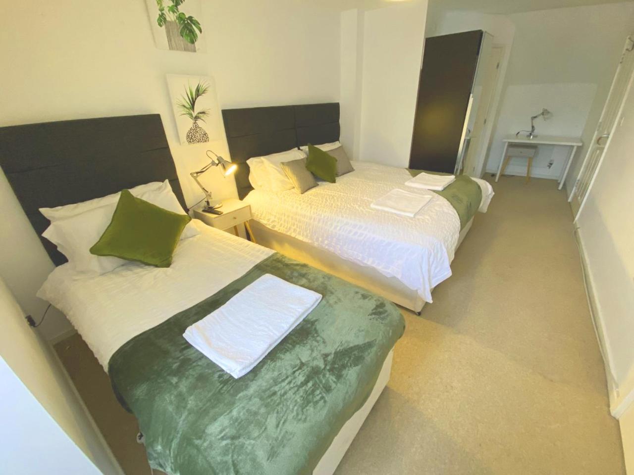 Walsall Group Accommodation Eksteriør bilde