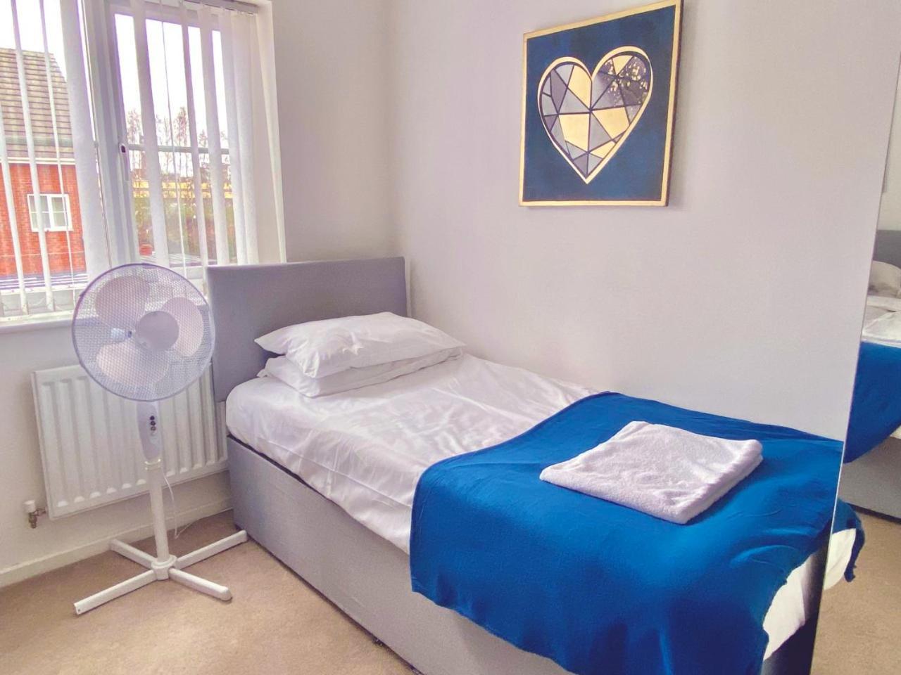 Walsall Group Accommodation Eksteriør bilde