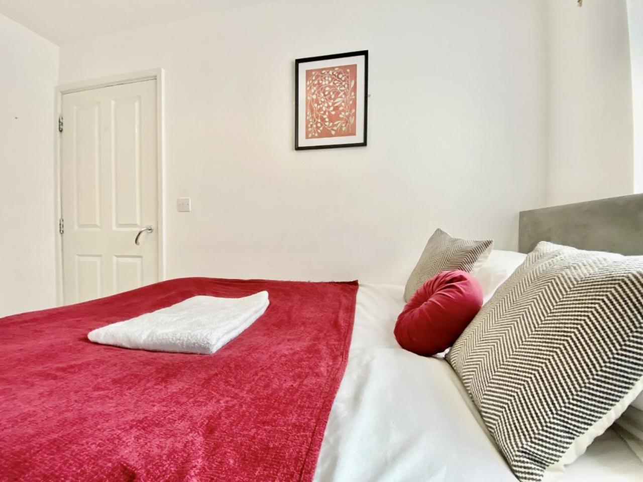 Walsall Group Accommodation Eksteriør bilde